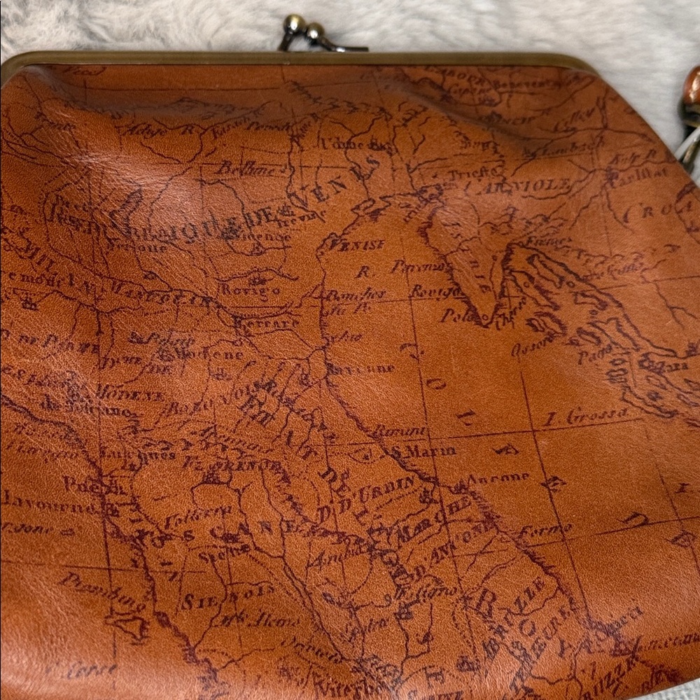 Patricia Nash Map Print Brown Leather Wristlet Clutch, NWT - Picture 3 of 10